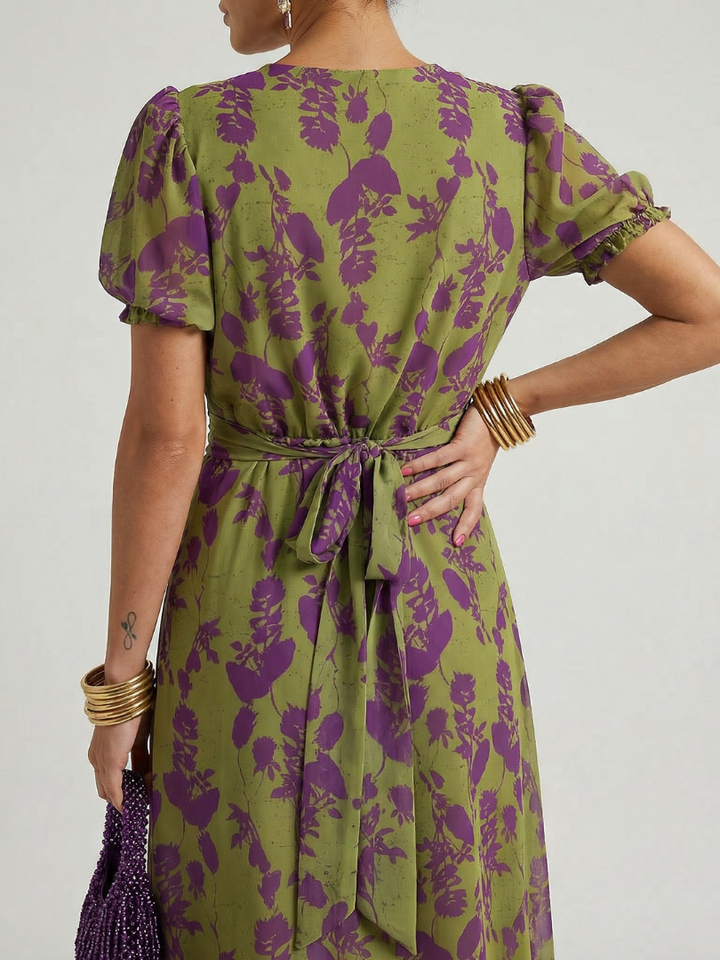 Violet &amp; Grace™ | Relaxed Floral Midi Dress